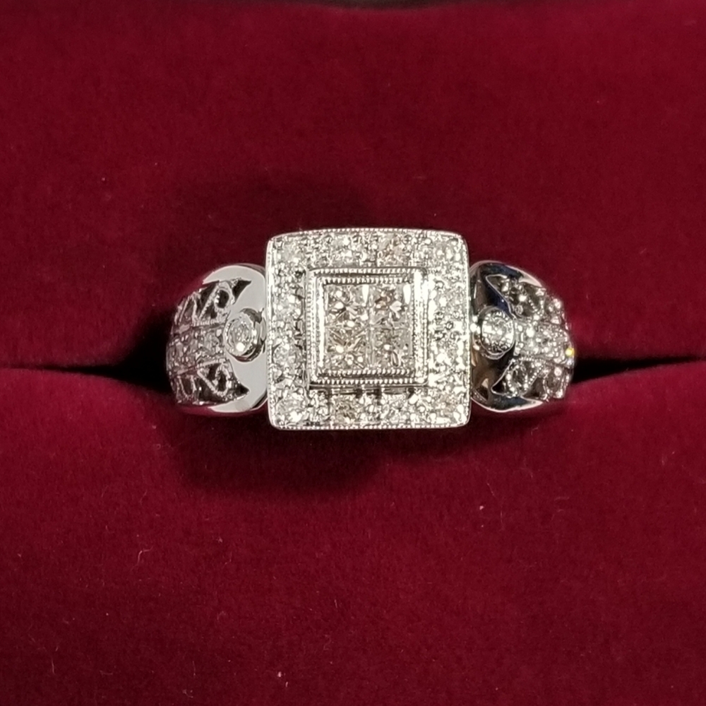 Solid 14k White Gold Princess Cut & Round Diamonds Fancy Ladies Band Ring